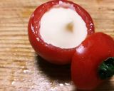 お弁当にパーティーに☆トマトのマヨカップ作り方3写真