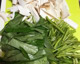 空芯菜とシーフードの中華炒め作り方1写真