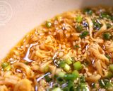 入れるだけで風味＋！ピリ辛チキンラーメン作り方3写真