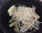 茄子と胡瓜とエノキのピリ辛オイスター炒め作り方5写真