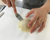 餃子の皮で簡単おやつ！きんとんパイ作り方4写真