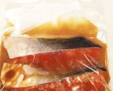 ふっくら柔らか☆サーモンの塩麹味噌漬け作り方2写真