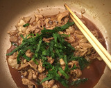 ちゃちゃっと簡単！豚こまと大葉の照り丼♡作り方3写真