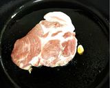 豚肉のピッツアイオーラソース煮込み作り方2写真