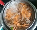 もやし×人参×酒粕×のお味噌汁作り方1写真