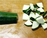 ズッキーニと鶏団子の中華春雨スープ作り方2写真