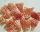 簡単節約☆鶏胸肉のトマト塩だれ炒め。作り方2写真