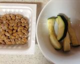 ズッキーニの漬物と納豆のトースト作り方1写真