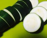 フライパンで簡単♡ズッキーニのチーズ焼き作り方1写真