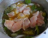 簡単ランチ！レタスとピーマン鶏肉のスープ作り方5写真