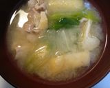 レタスと豚こまのお味噌汁作り方5写真