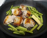 ガリバタチキン＆アスパラトマト作り方1写真