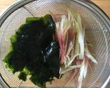 キュウリとミョウガの酢の物作り方2写真