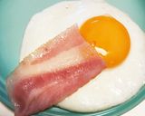 簡単☆ぐでたま〜なベーコンエッグマフィン作り方3写真