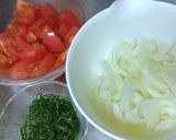 トマトと大葉でサッパリ～塩親子丼～作り方1写真