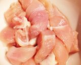 簡単♥️やわらか鶏むねの味噌マヨソース作り方1写真