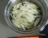 味噌の風味を邪魔しない！ナスのお味噌汁作り方3写真
