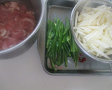 せん切りジャガイモと豚肉のさっぱり炒め作り方1写真