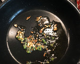ぐみの実とミズと青山椒の全粒粉パスタ作り方3写真