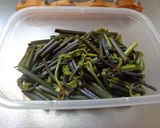 最速のワラビの味噌汁作り方4写真