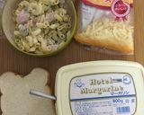 チーズ マカロニサラダ トースト♪作り方1写真