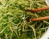 豆苗　もやし　竹輪の簡単和え物作り方1写真