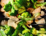 鶏むね肉とブロッコリーの簡単炒め作り方9写真