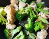 鶏むね肉とブロッコリーの簡単炒め作り方11写真