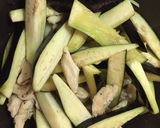暑い日も食が進む!ナスと鶏肉の酢醤油炒め作り方8写真