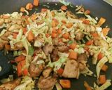 キヌアと鶏キャベカレー炒めでカフェごはん作り方6写真