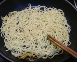 簡単！たっぷりニラ焼きそば作り方2写真