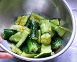 たたきキュウリの旨塩ラー油和え作り方5写真