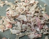 豚キムチ炒めの温玉乗せ作り方1写真