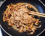 醤油のしぼりかすとシメジの旨旨炒め作り方5写真