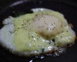 ご飯のおかずに家呑みに、チーズ目玉焼き作り方4写真