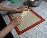 簡単おいしい♪手ごねで焼きカレーパン作り方6写真