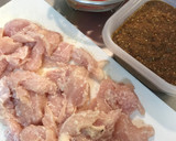 鶏胸肉とピーマンの自家製焼肉のタレ炒め作り方1写真