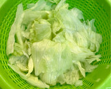 【大量消費】ごま油香るレタスの塩昆布和え作り方1写真