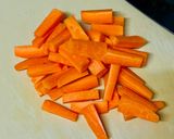 付け合わせに♪甘〜い人参のバターソテー作り方1写真