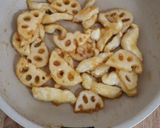 シャキッと香ばし【鶏れんこんの甘酢炒め】作り方3写真