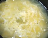 鶏ガラ卵スープ🐥作り方4写真