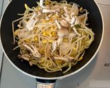 【10分放置】無水フライパンでお焦げ焼きそば作り方3写真