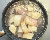 ベーコンとシラスと豆腐と豆苗の味噌汁作り方3写真