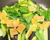 簡単：小松菜と油揚げの炒め物作り方1写真