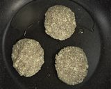 栄養満点！節約レシピ★さば缶ハンバーグ作り方4写真