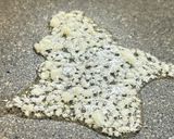 豆苗と豚バラの塩レモンにんにく炒め作り方2写真