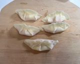 余った餃子の皮でベーコンチーズ餃子作り方1写真