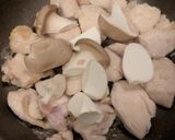 柔らか🌟鶏むね肉とエリンギのトマト味噌煮込み作り方5写真