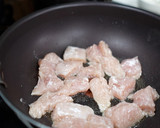 やわらか鶏むね肉とさつまいもの黒酢炒め作り方12写真