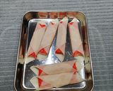 余った焼売の皮、救済👍カニカマの焼売皮巻作り方1写真